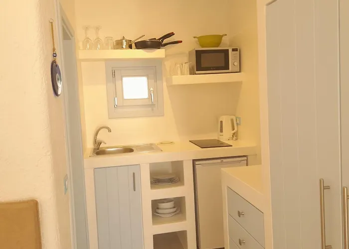 Traditional Dream Myconian