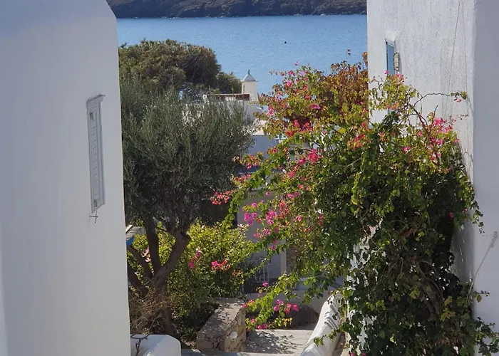 Traditional Dream Myconian * Ornos (Mykonos)